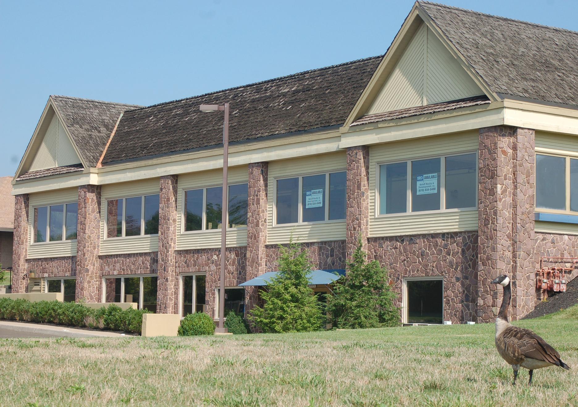 Rothman Orthopaedic Institute to open orthopaedic center at former Village of Newtown Medical Center