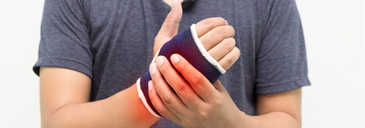 blog_hand-wrist-injuries_7-18_optimized.jpg