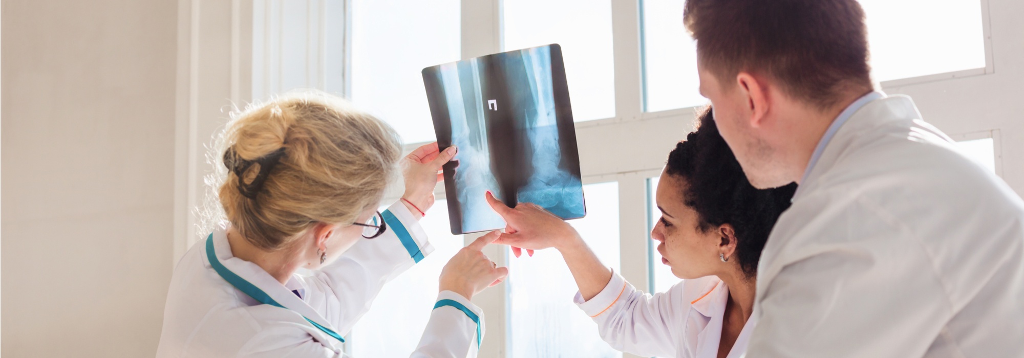 Looking for a Knee Doctor Ridgewood Patients Consistently Recommend?